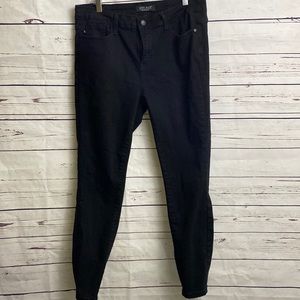Black non distressed jean